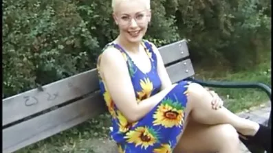 Knullar på golvet i röven sensuell Blond Fitta porrfilm med mogna damer