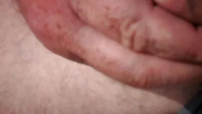 Fantastiska kvinnor knulla mogna äldre damer gummi kuk och stöna högt