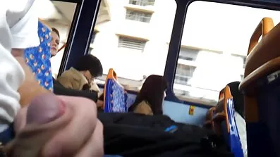 Tonåring penis drar på kåta mogna kvinnor en upphetsad snygging