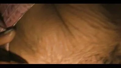 Se ragazza flicka fick smisk och knullade med äldre mogna damer löskuk