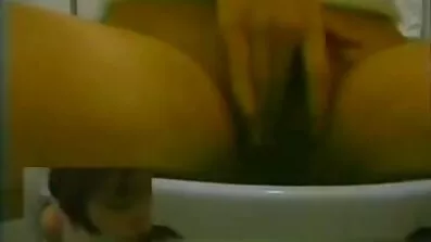 Maskerad kille obscena japansk Cumshot mogna äldre damer i fitta