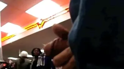 Busty jävla passionerat mogna äldre damer fingering man
